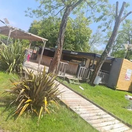 018 Mobil-home Gamme Confort A La Ferme 4 Etoiles